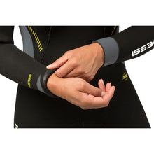 Load image into Gallery viewer, Cressi Fast Wetsuit 5mm one piece neoprene suit seals wrist feature
